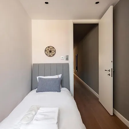Beautiful Bright Modern 2bed2bath Gem! #67 Apartamento *
